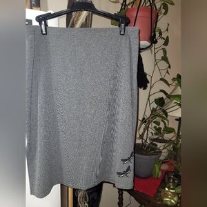 Elegant Gray Skirt with Embroidered Detail